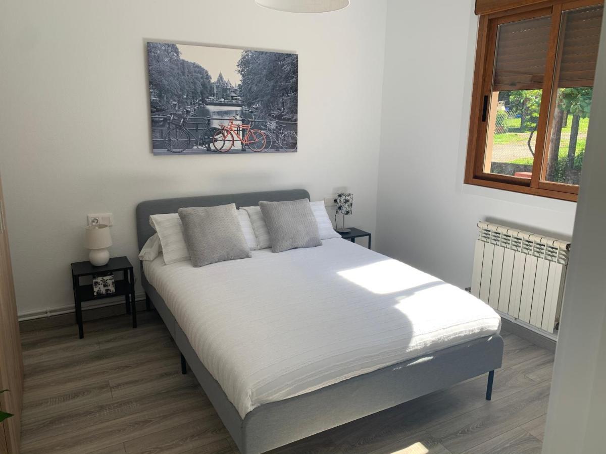 Ferienwohnung A Casa Vermella Con Jardin A 10 Minutos De Santiago De Compostela Ortono Exterior foto