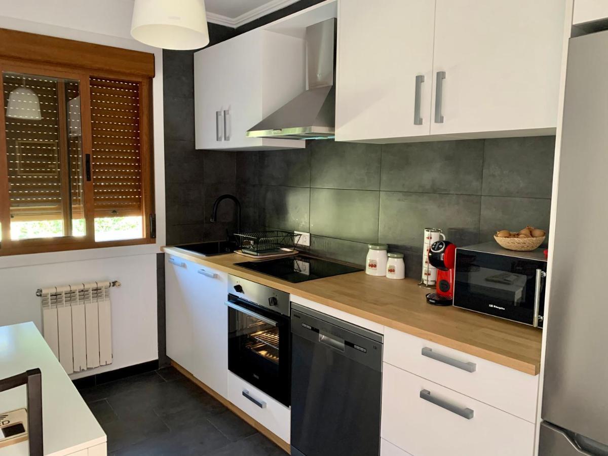 Ferienwohnung A Casa Vermella Con Jardin A 10 Minutos De Santiago De Compostela Ortono Exterior foto