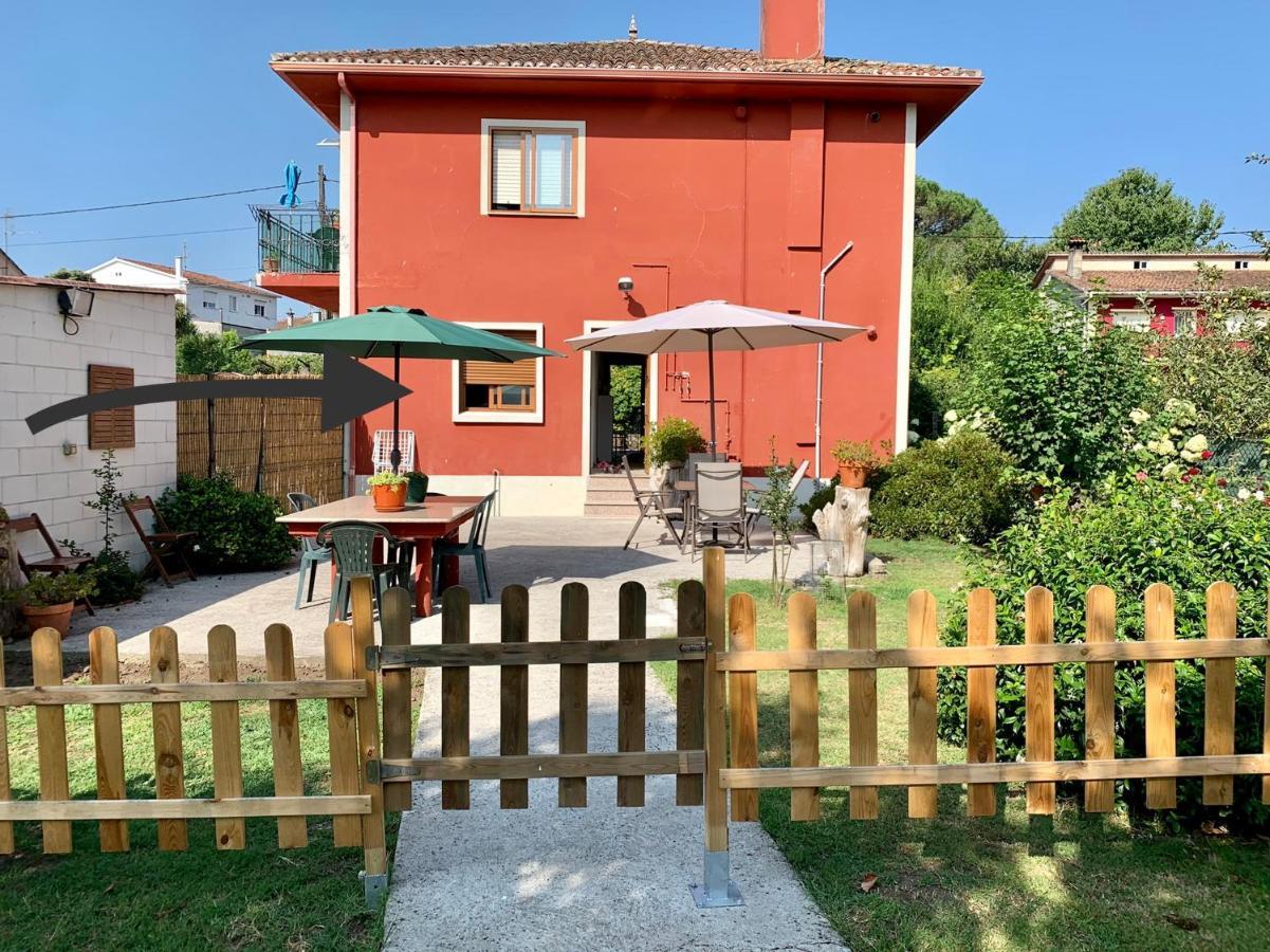 Ferienwohnung A Casa Vermella Con Jardin A 10 Minutos De Santiago De Compostela Ortono Exterior foto